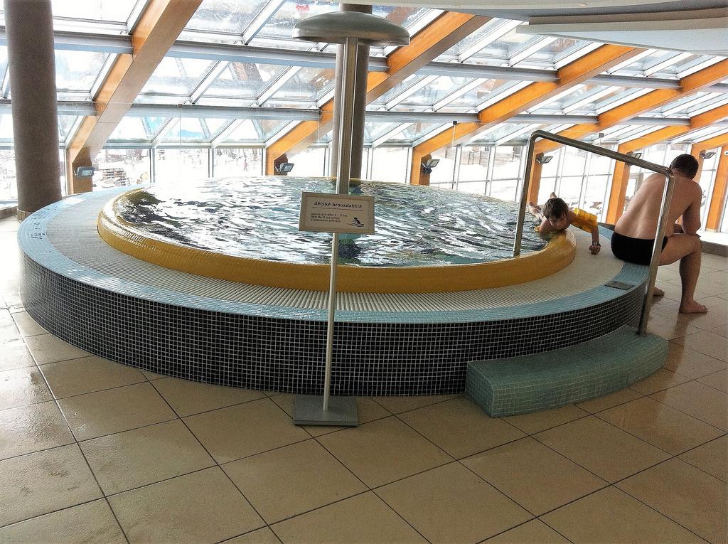 Horsky Apartman Razula Velké Karlovice Exterior foto